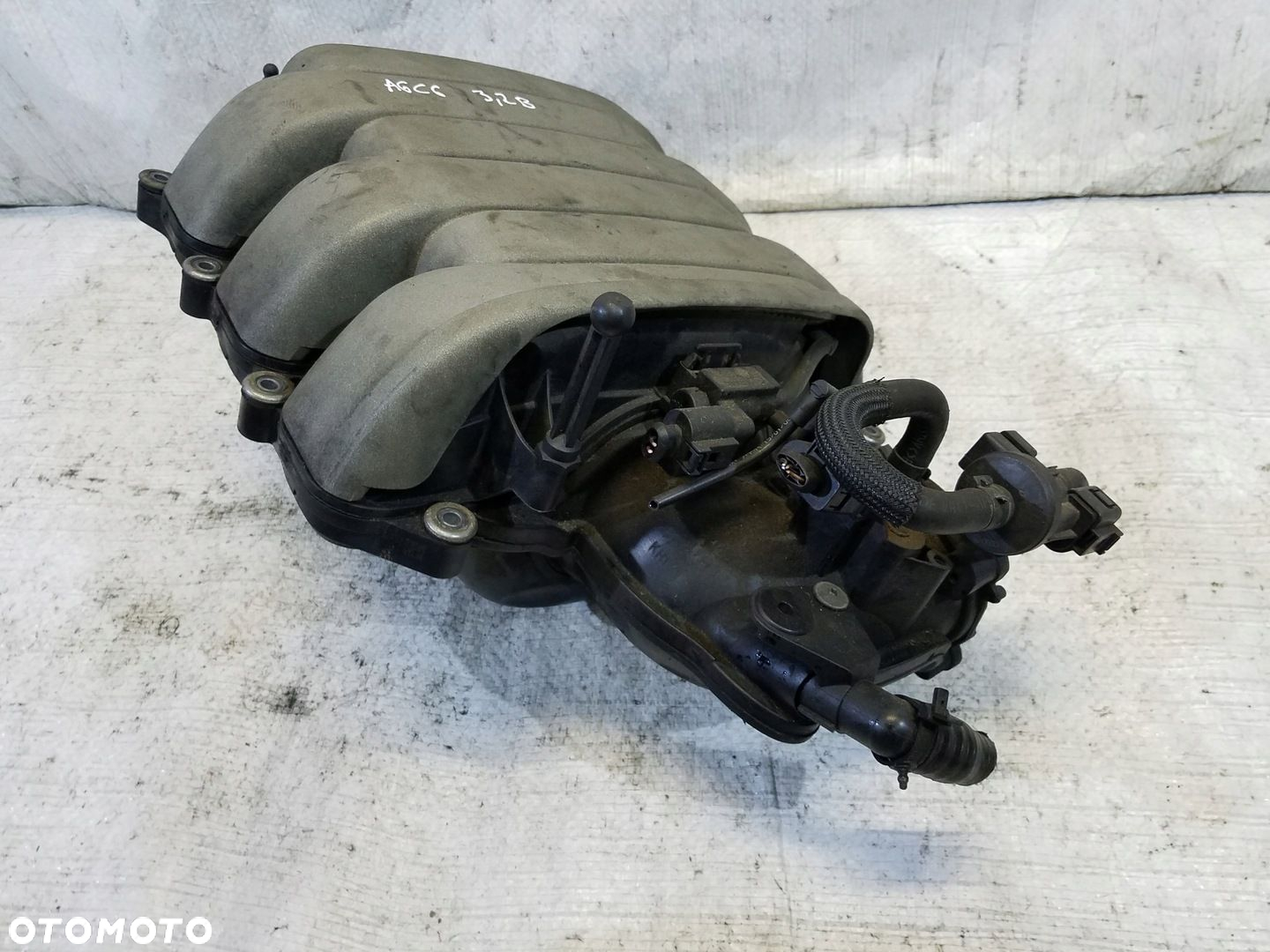 KOLEKTOR SSĄCY AUDI A6 C6 3.2 FSI 06E133210K - 3