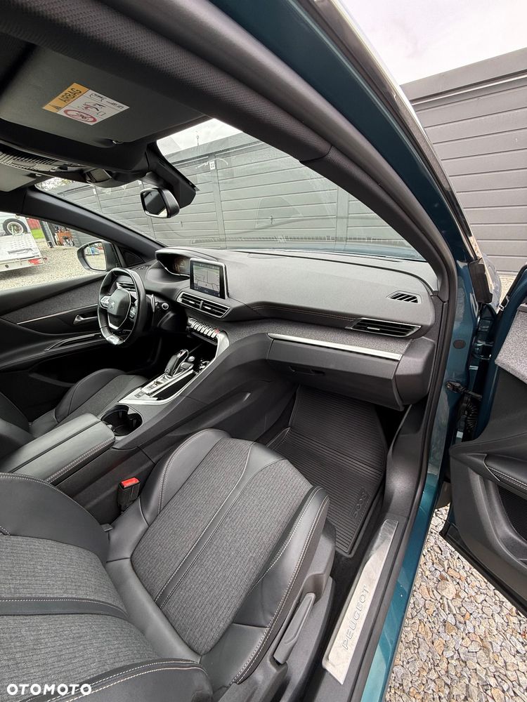Peugeot 5008 1.6 PureTech GT Line S&S EAT8 - 22