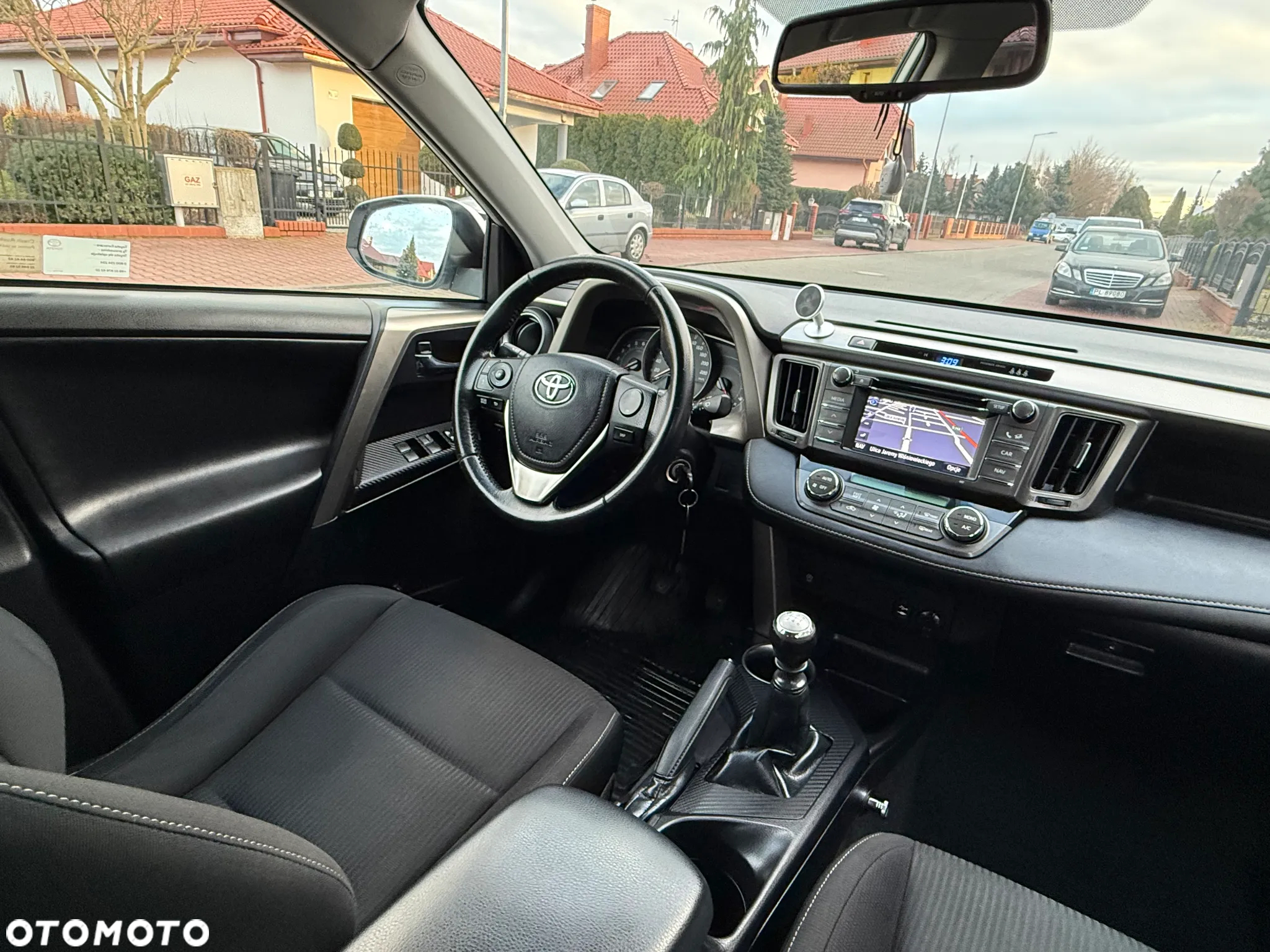Toyota RAV4 2.0 D-4D Active - 27
