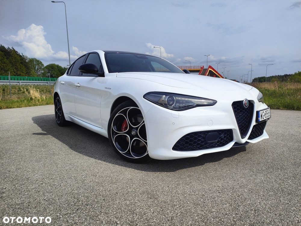 Alfa Romeo Giulia - 1