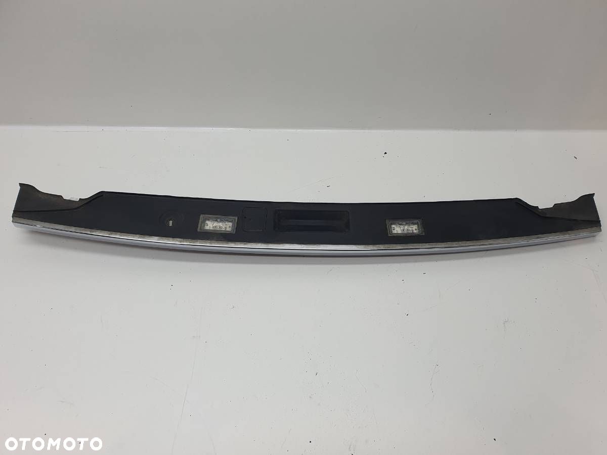 BLENDA CHROM LAMPKA KLAPY TYŁ MIKROSTYK BMW 7 F01 - 1