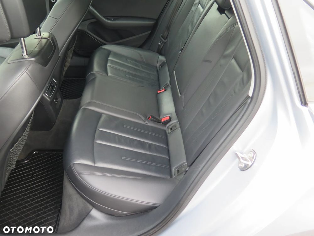 Audi A4 Limousine 2.0 TFSI Quattro S tronic - 33