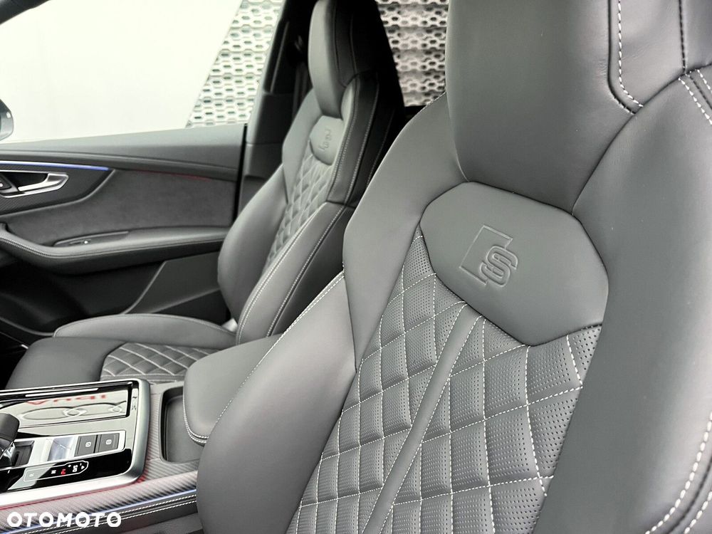 Audi Q8 - 21