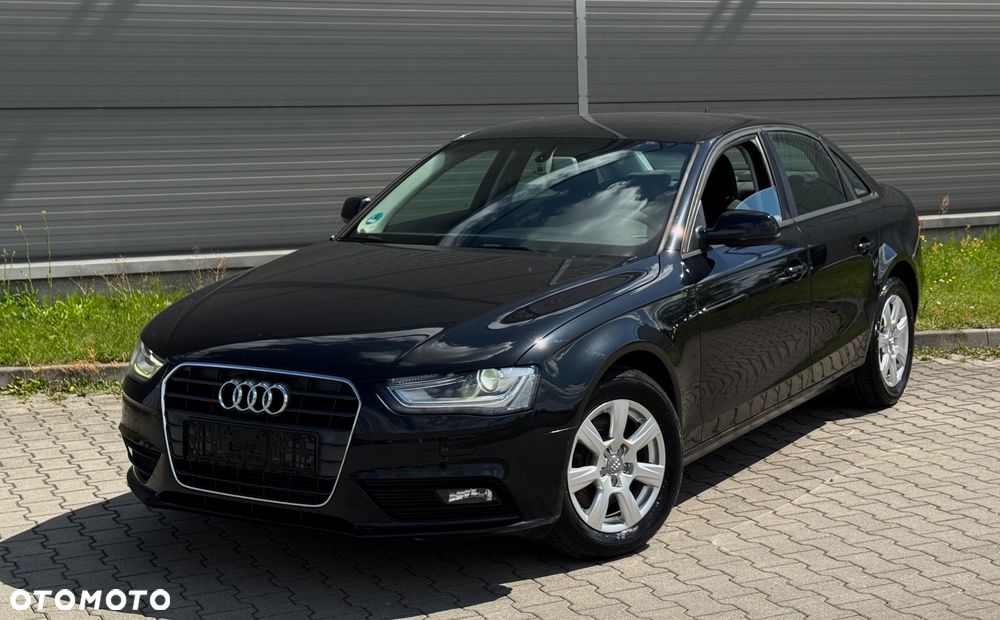 Audi A4 Limousine - 4