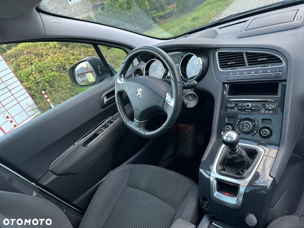 Peugeot 5008 2.0 HDi Allure 7os - 25