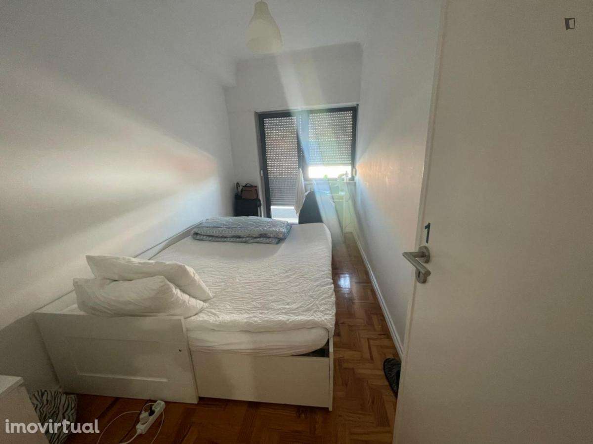 Quarto - localizado em Entrecampos Lisbon - Grande imagem: 3/15