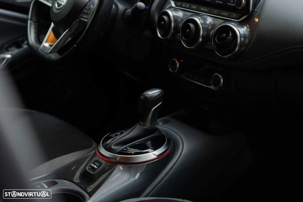 Nissan Juke 1.0 DIG-T N-Connecta DCT - 21