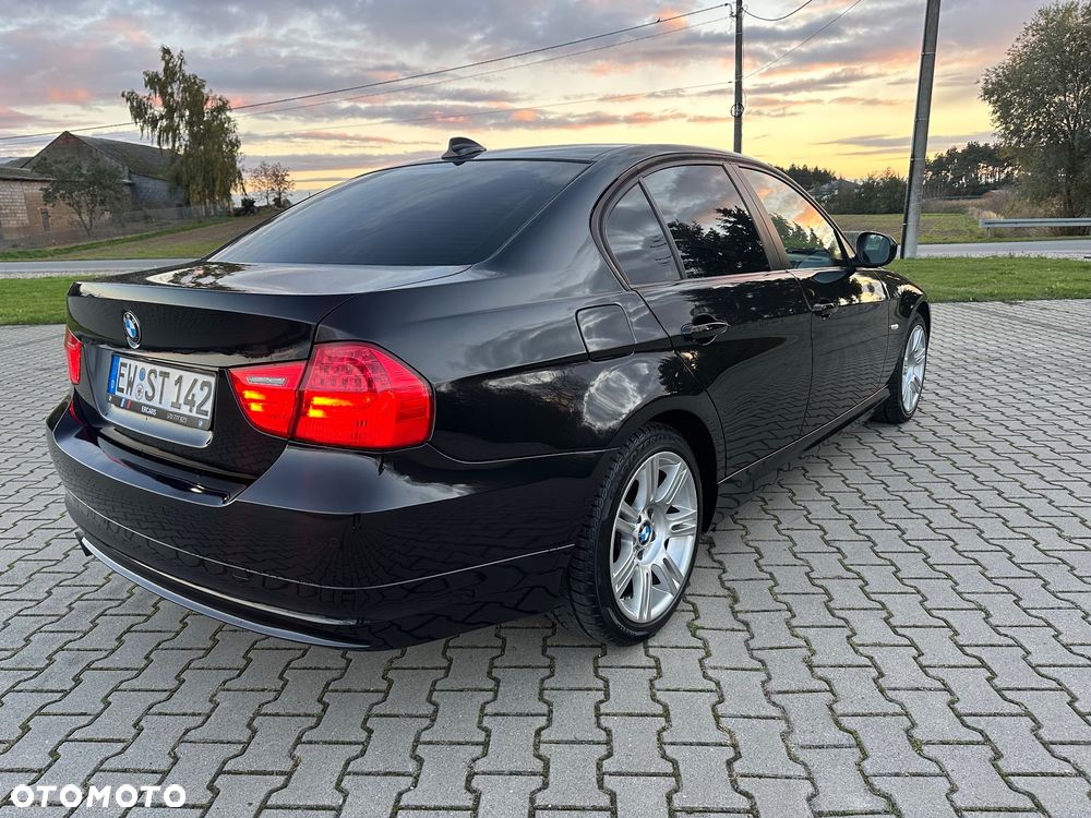 BMW Seria 3 320i Edition Exclusive - 7