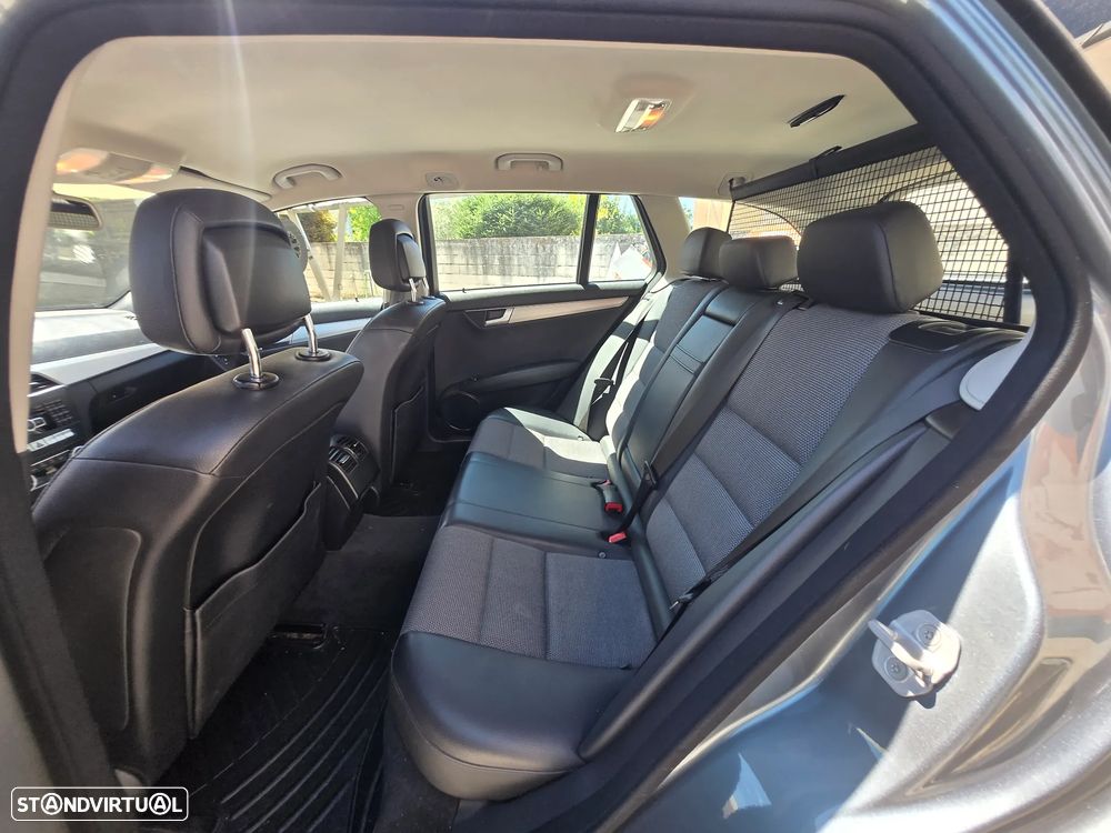 Mercedes-Benz C 220 CDI DPF (BlueEFFICIENCY) Avantgarde - 12