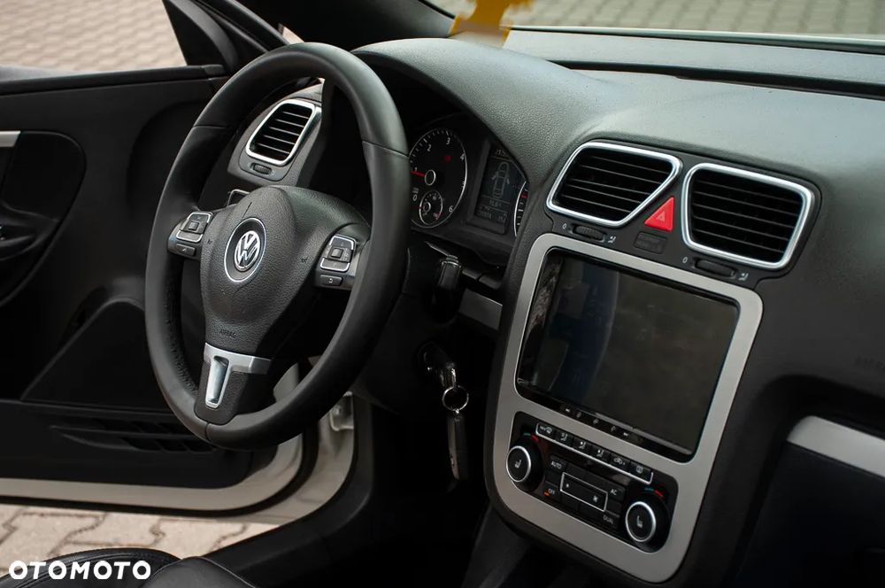 Volkswagen Eos 2.0 TDI DPF BlueMotion Technology Exclusive - 17