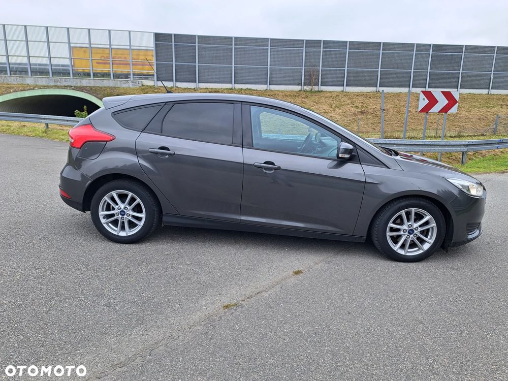 Ford Focus - 24