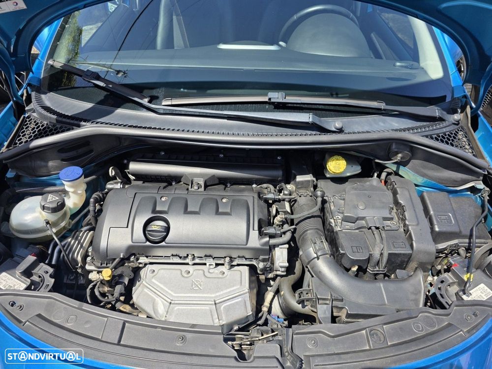 Peugeot 207 1.4 16V Trendy - 16