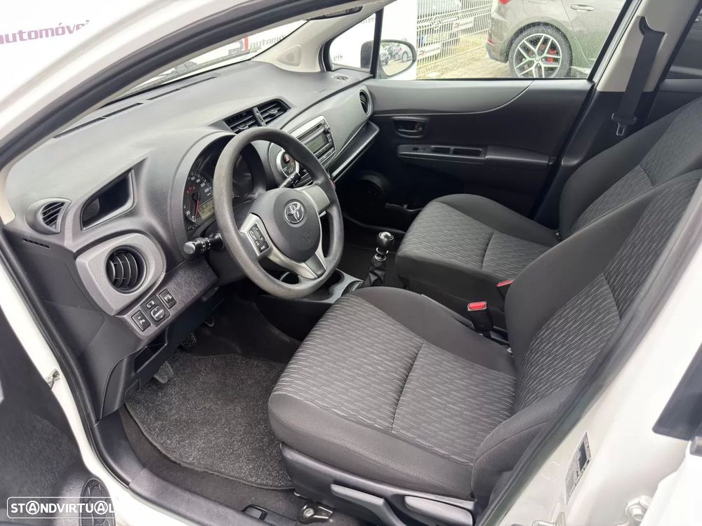 Toyota Yaris 1.4 D-4D Comfort+AC - 12
