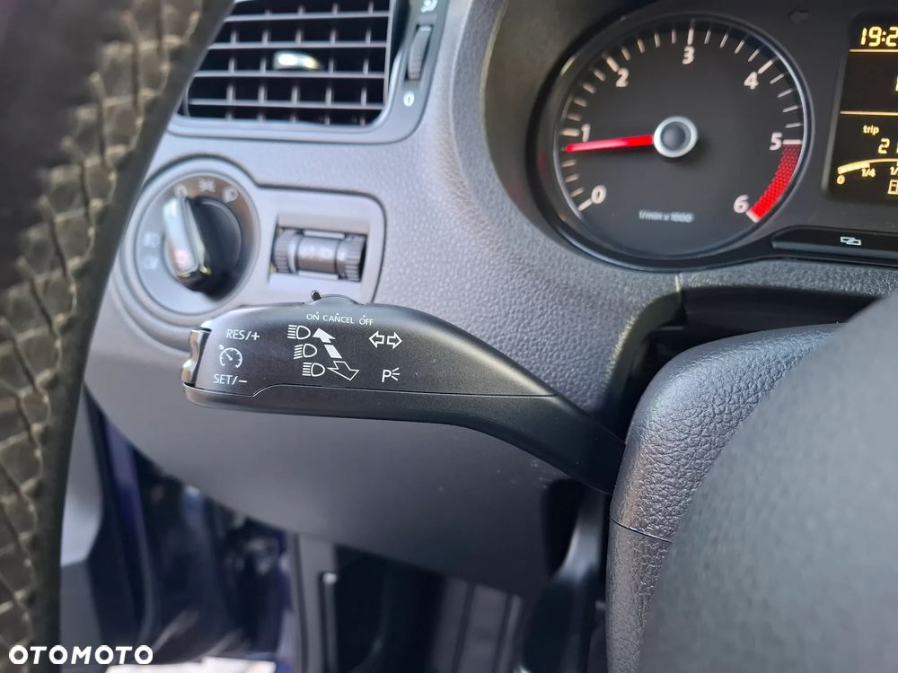 Volkswagen Polo 1.6 TDI MATCH - 31