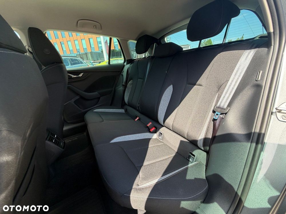 Skoda Scala 1.0 TSI Selection DSG - 17