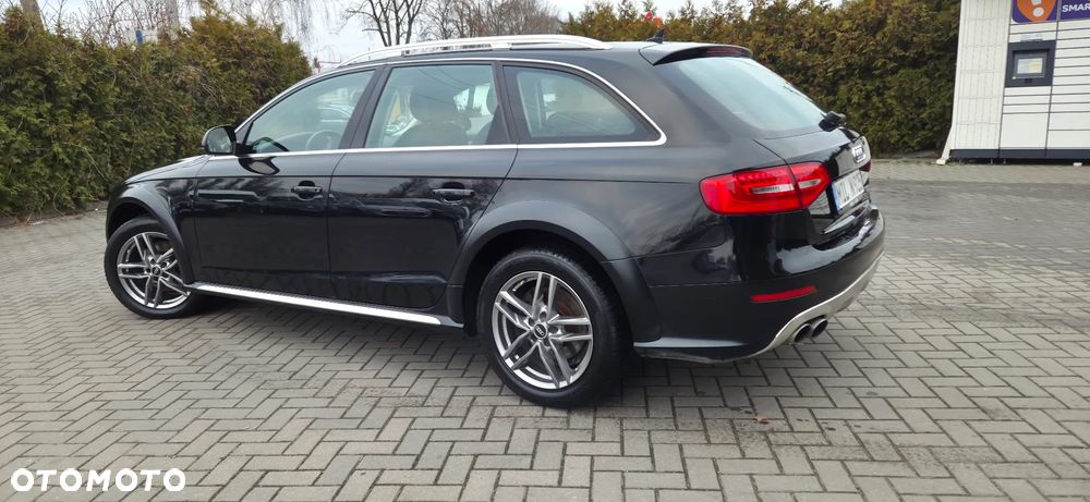 Audi A4 Allroad 2.0 TDI DPF S tronic - 9