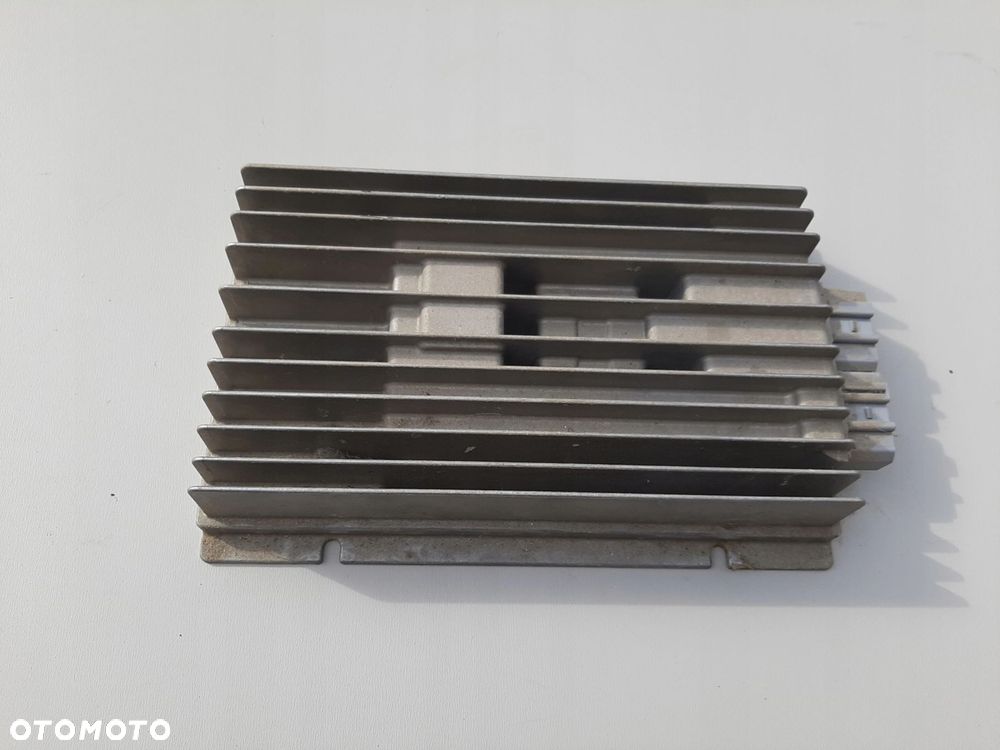 VW T5 LIFT MULTIVAN wzmacniacz moduł dźwięku DYNAUDIO 7L0035466B - 1