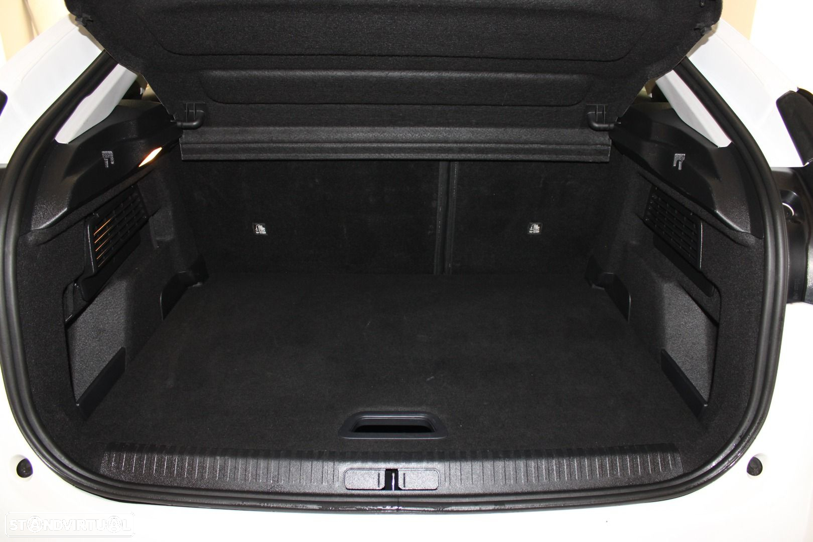 Citroën e-C4 50 kWh Feel Pack - 28