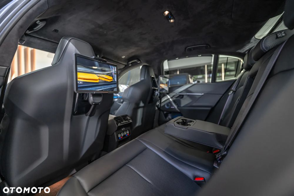 BMW M5 PHEV - 34