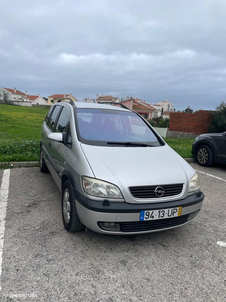 Opel Zafira 2.0 DTi - 1
