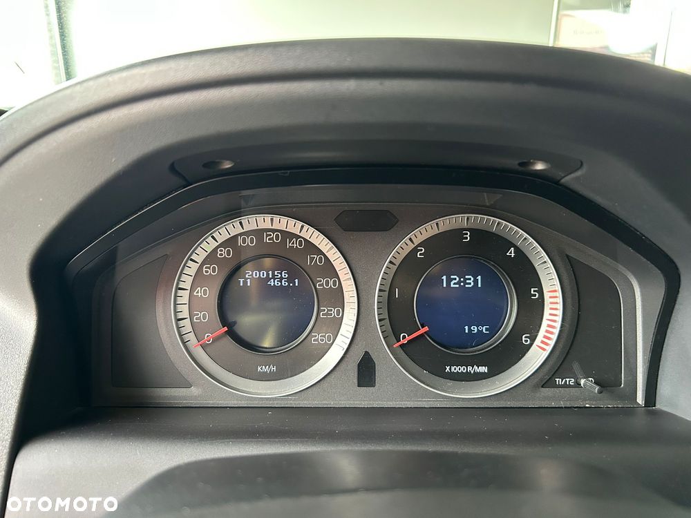 Volvo XC 60 2.4D Summum - 10