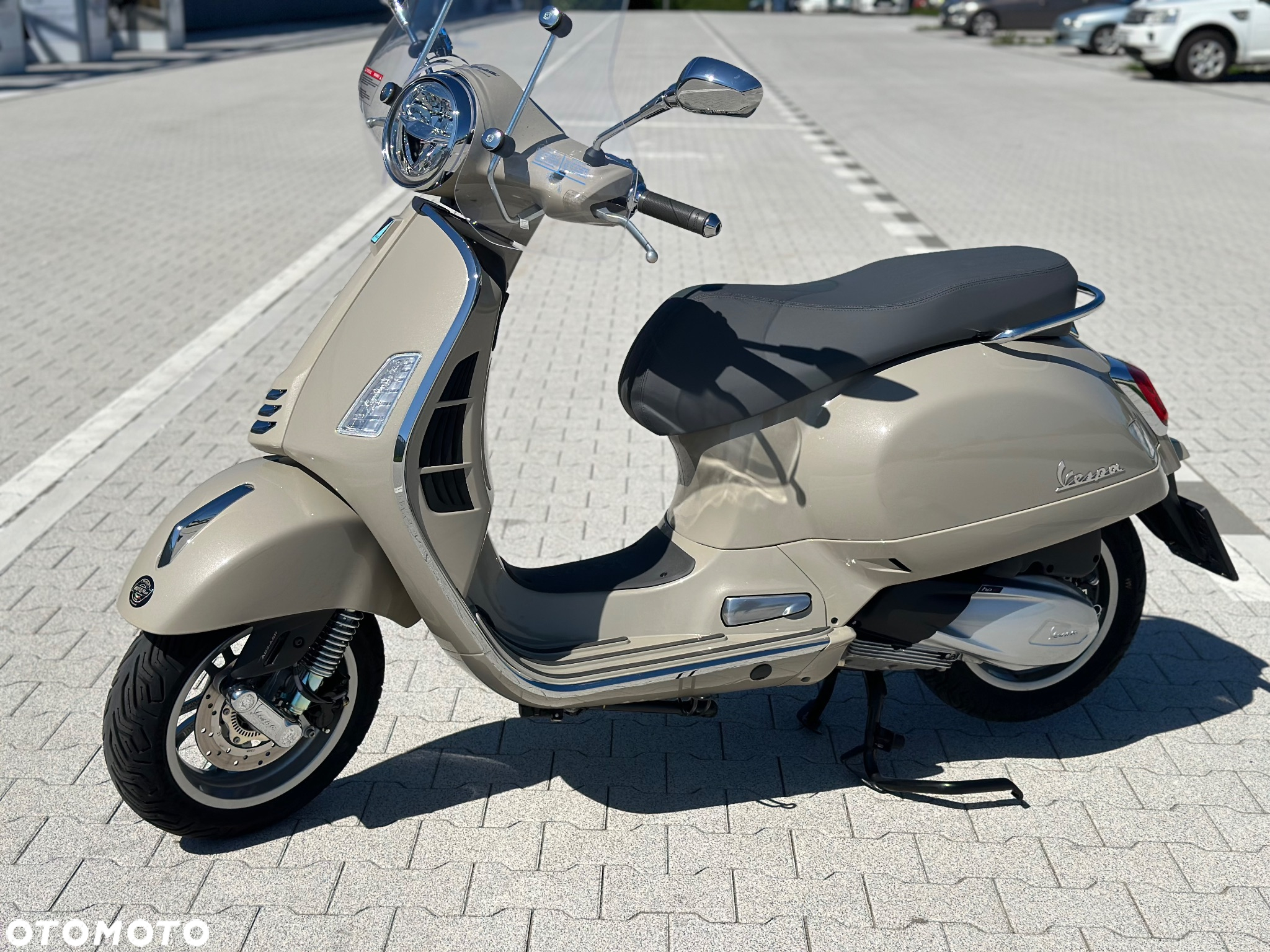 Piaggio Vespa - 2