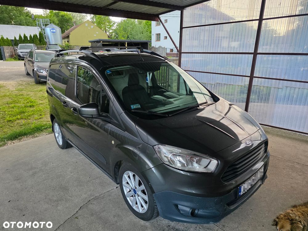 Ford Transit Courier - 2