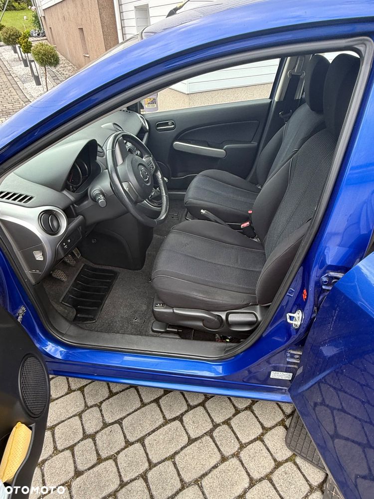 Mazda 2 - 9