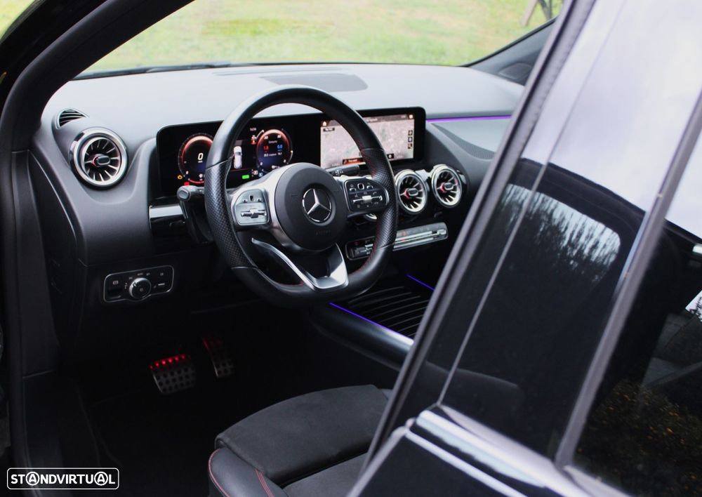 Mercedes-Benz GLA 250 e 8G-DCT AMG Line - 29