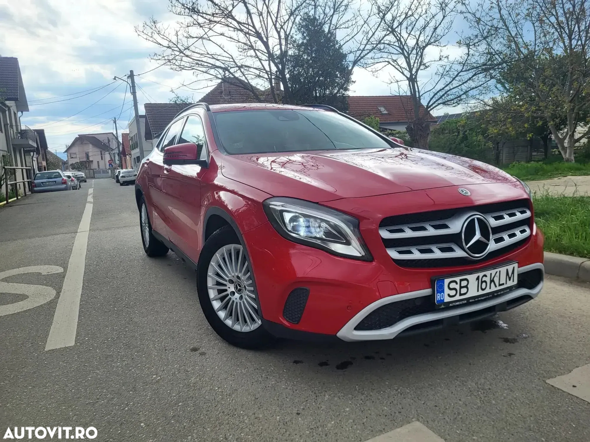 Mercedes-Benz GLA 200 d 4MATIC Aut. - 4