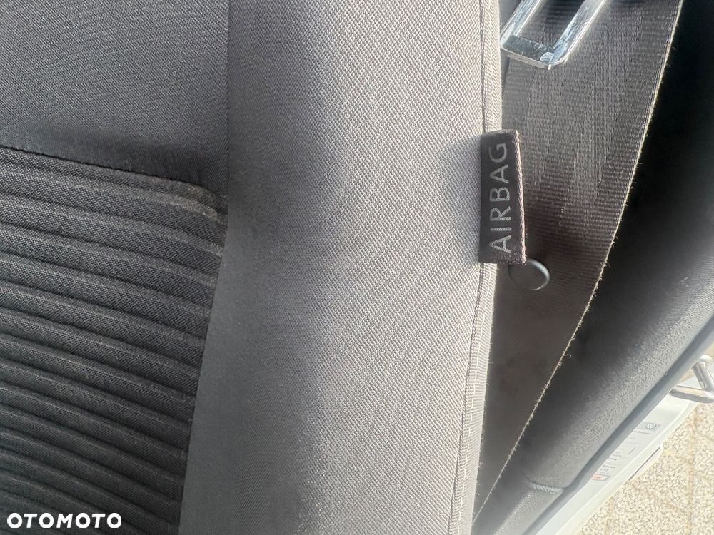 Volkswagen Polo 1.6 Sportline - 12