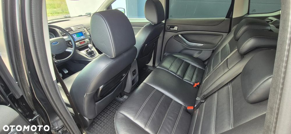Ford Kuga 2.5 Titanium - 4