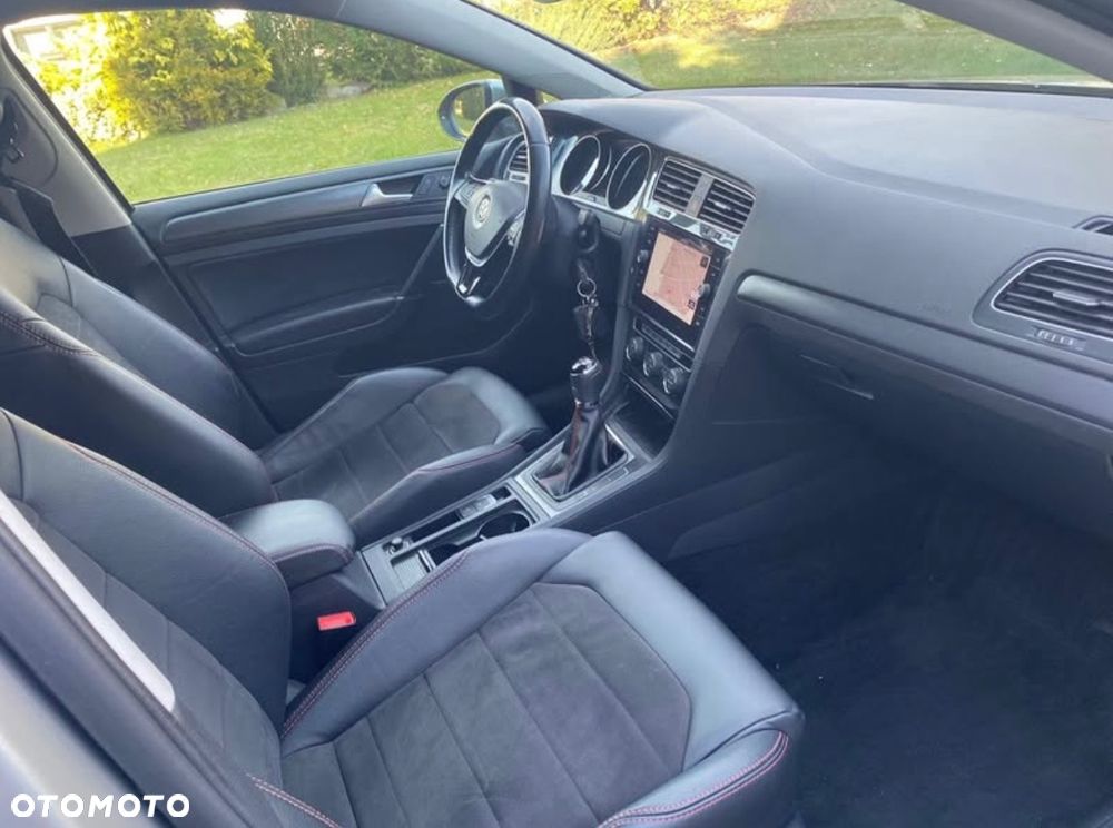 Volkswagen Golf 1.5 TSI BlueMotion ACT Highline - 10