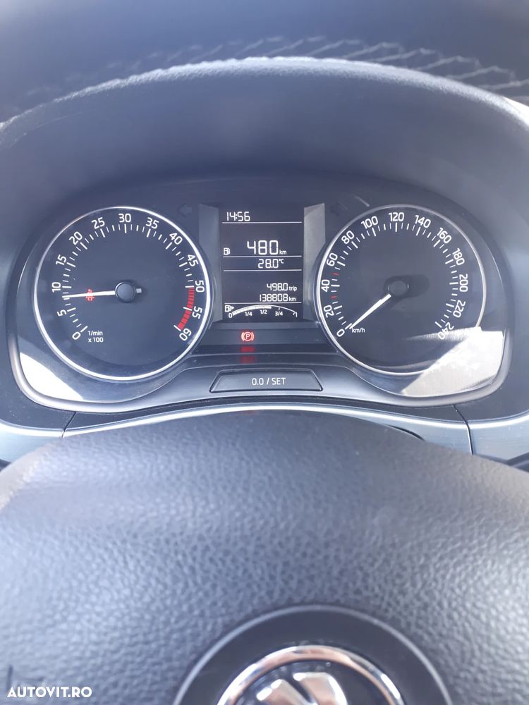 Skoda Fabia - 10
