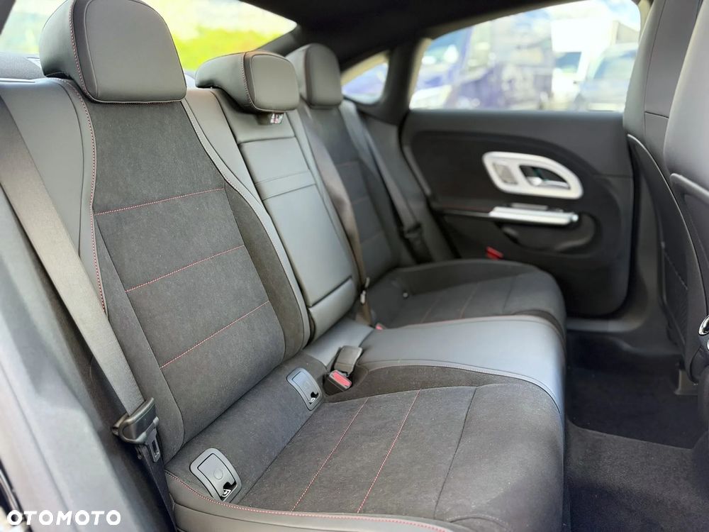 Mercedes-Benz CLA - 29