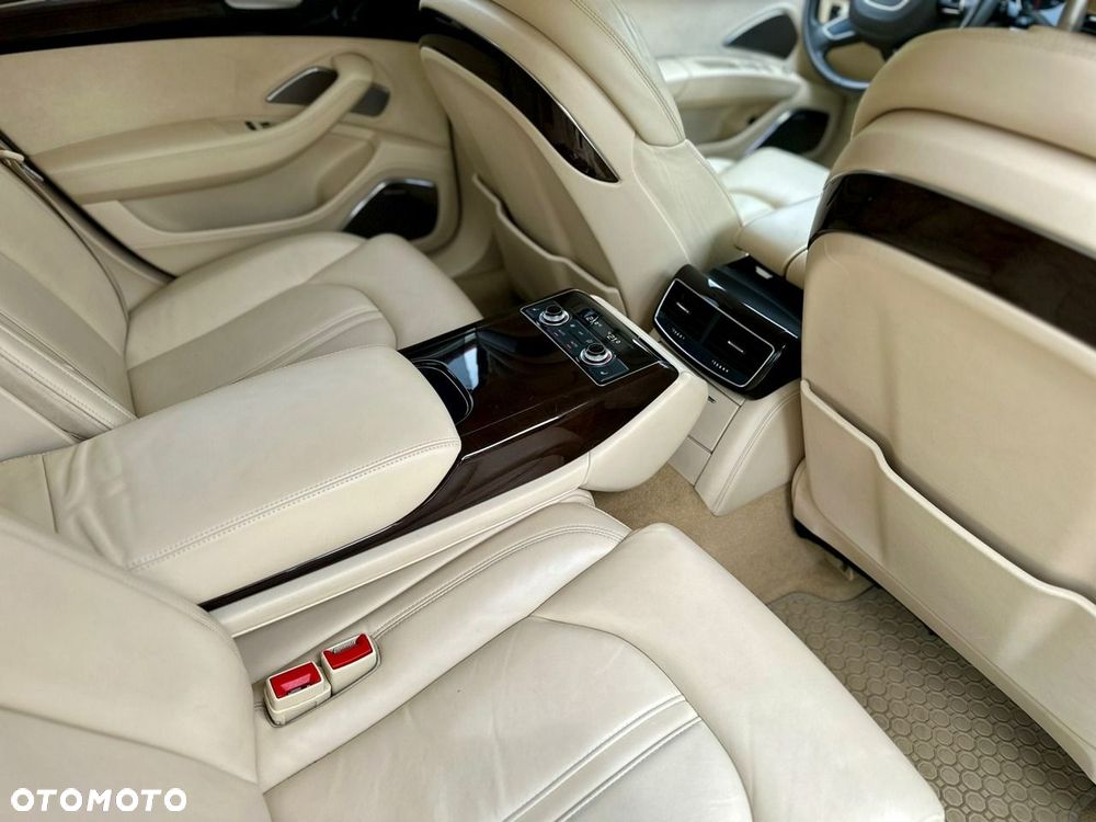 Audi A8 - 13
