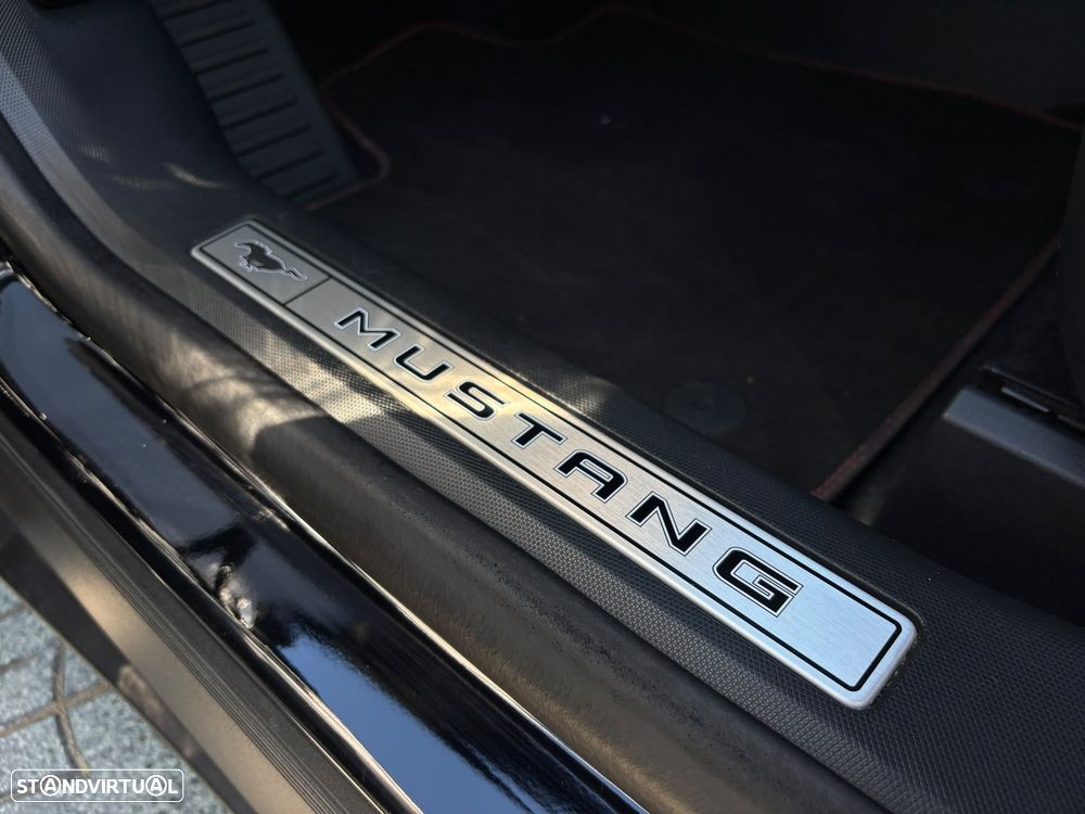 Ford Mustang Mach-E AWD PREMIUM - 32
