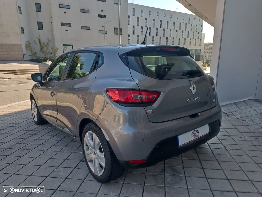 Renault Clio dCi 90 Dynamique - 8