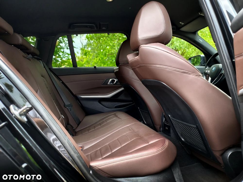 BMW Seria 3 330e - 7