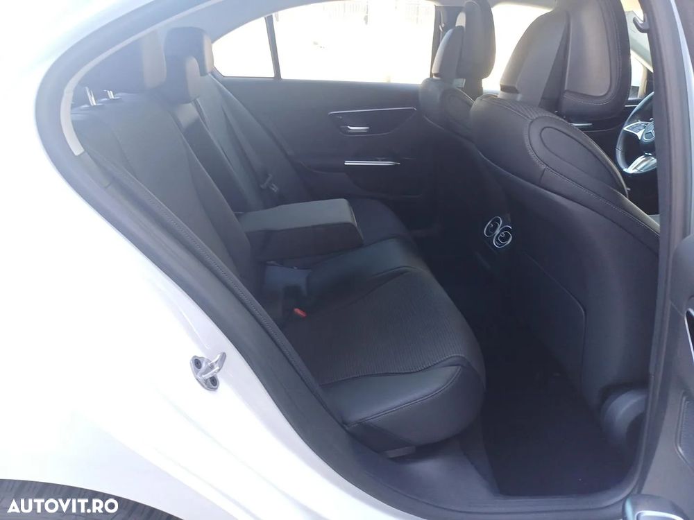 Mercedes-Benz C 200 4Matic 9G-TRONIC Avantgarde - 20