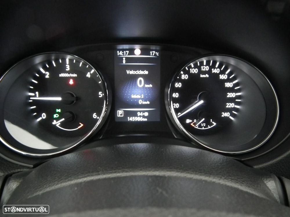 Nissan Qashqai 1.6 dCi N-Connecta 18 Xtronic - 30