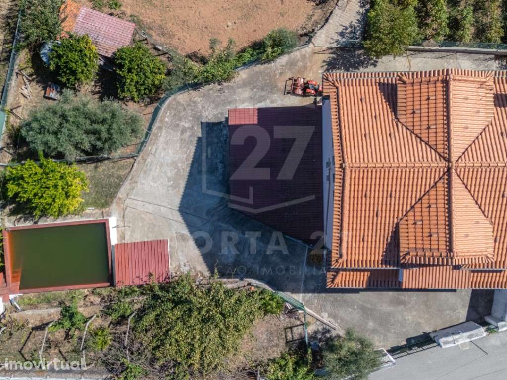 Moradia T6 | Castanheira de Pêra, Leiria - Grande imagem: 3/28