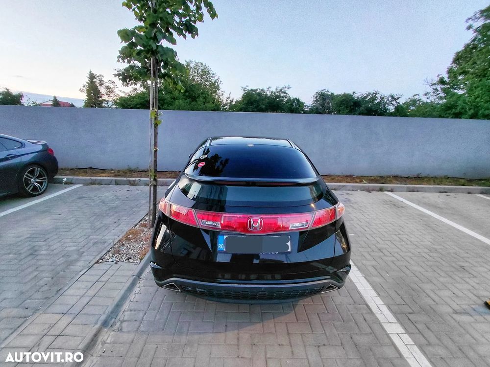 Honda Civic 2.2i-CTDi Comfort - 2