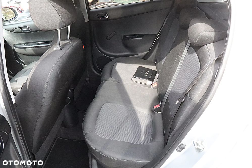 Hyundai i20 - 15