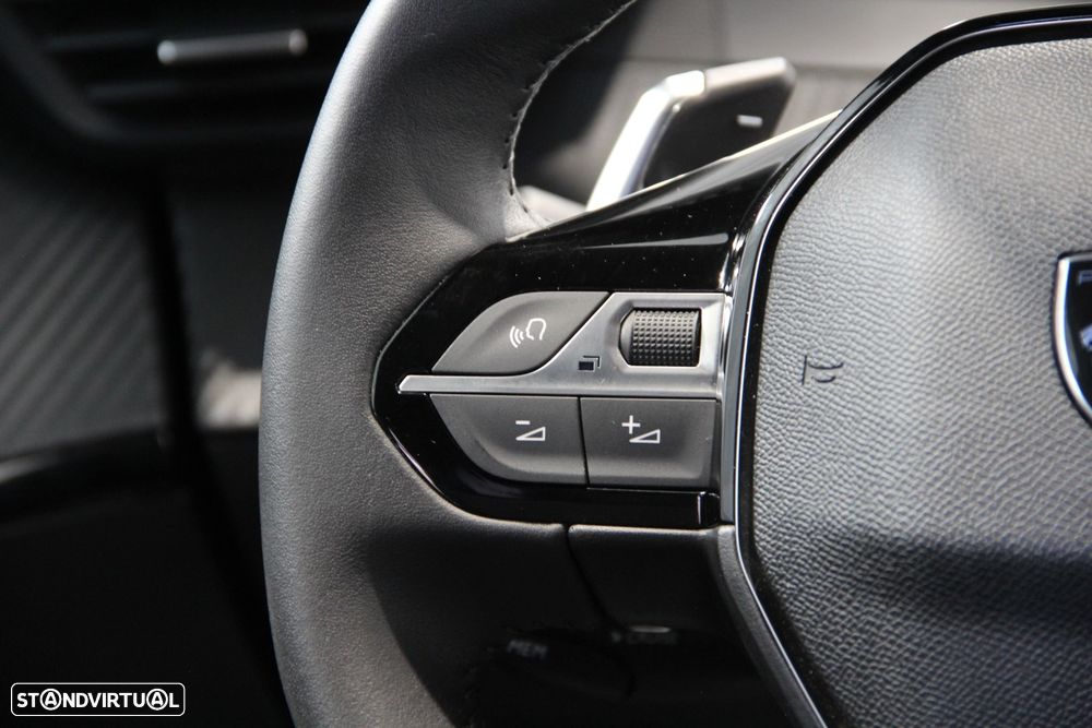 Peugeot 2008 1.2 Hybrid Allure e-DCS6 - 10