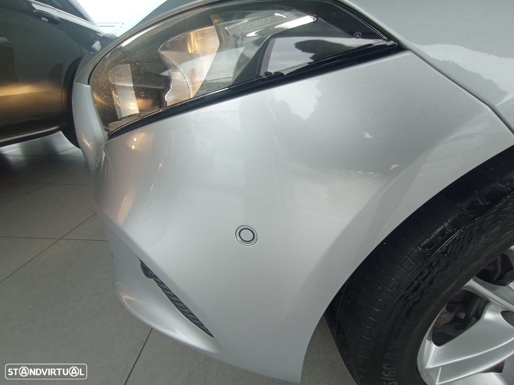 Mercedes-Benz A 180 d Progressive Aut. - 31