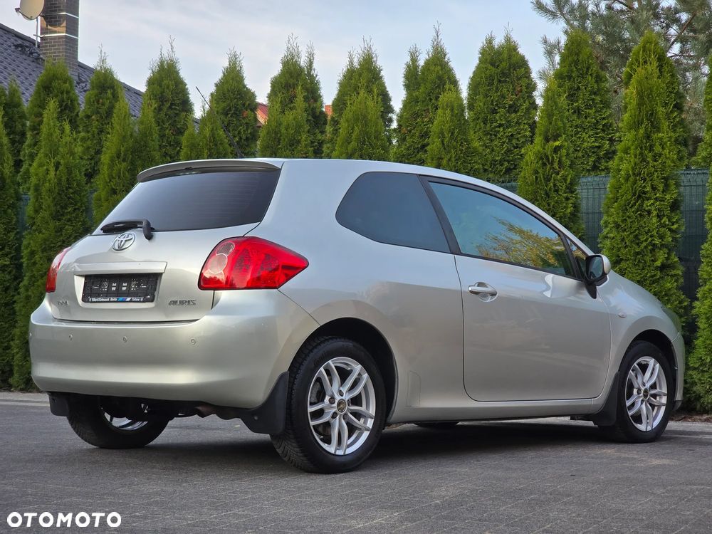Toyota Auris - 15