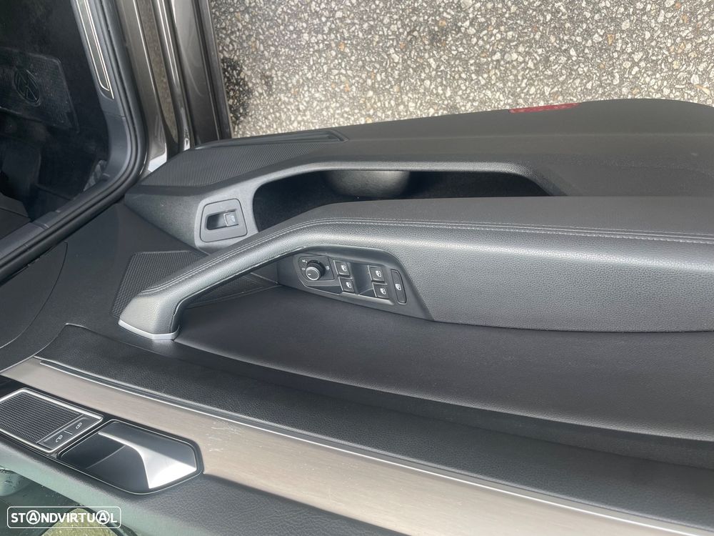 VW Passat 2.0 TDI Highline DSG - 19