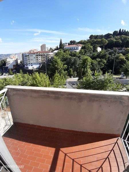 INVESTIDORES! Apartamento T4 a 100m da Universidade da Covilhã - Grande imagem: 3/12