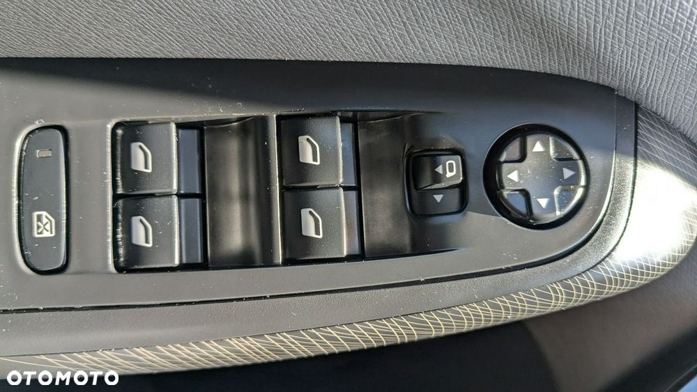 Citroën C4 Grand Picasso - 32